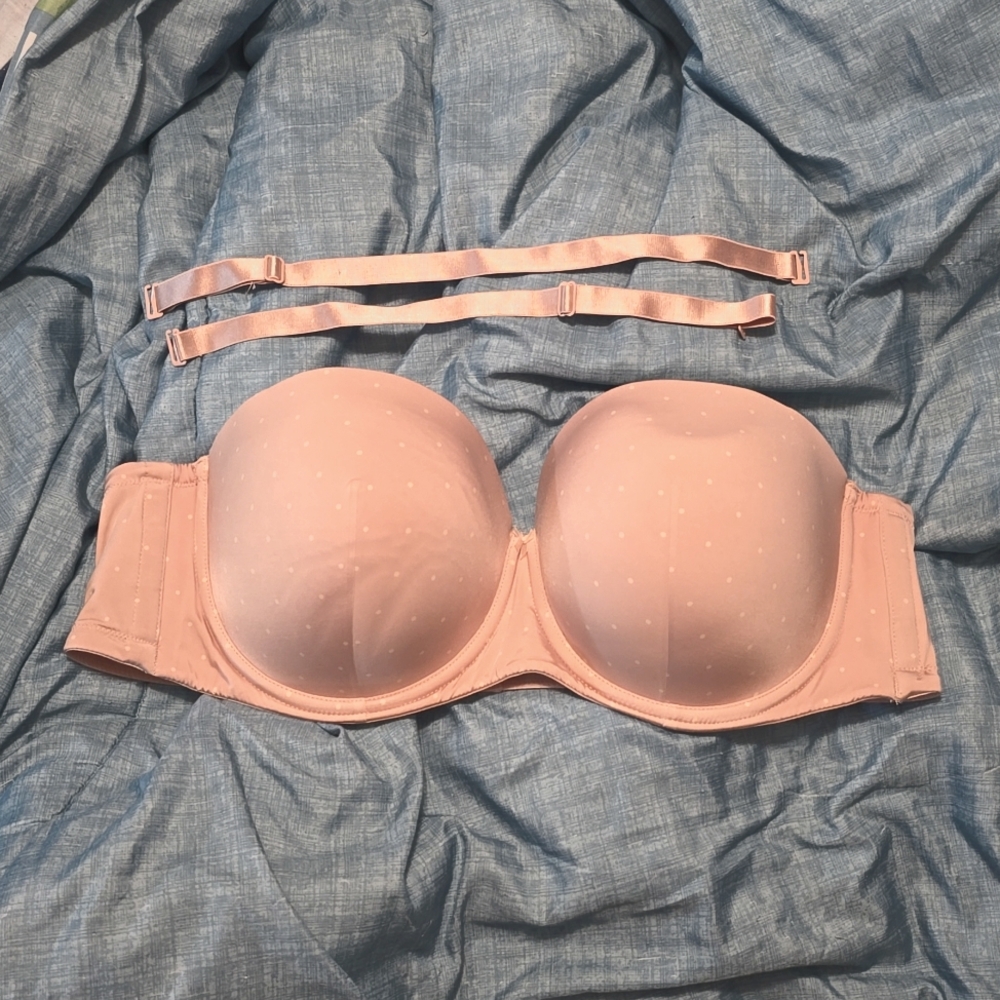 Torrid Strapless Bra size 50B